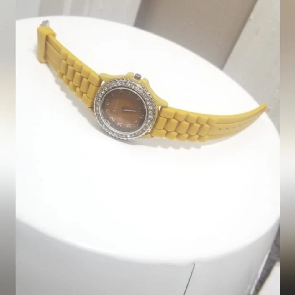 N/A geneva watch
